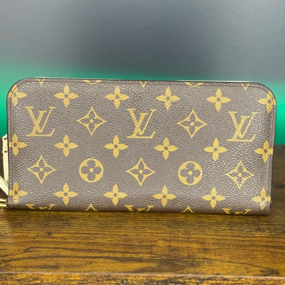 Louis Vuitton Monogram insolite wallet